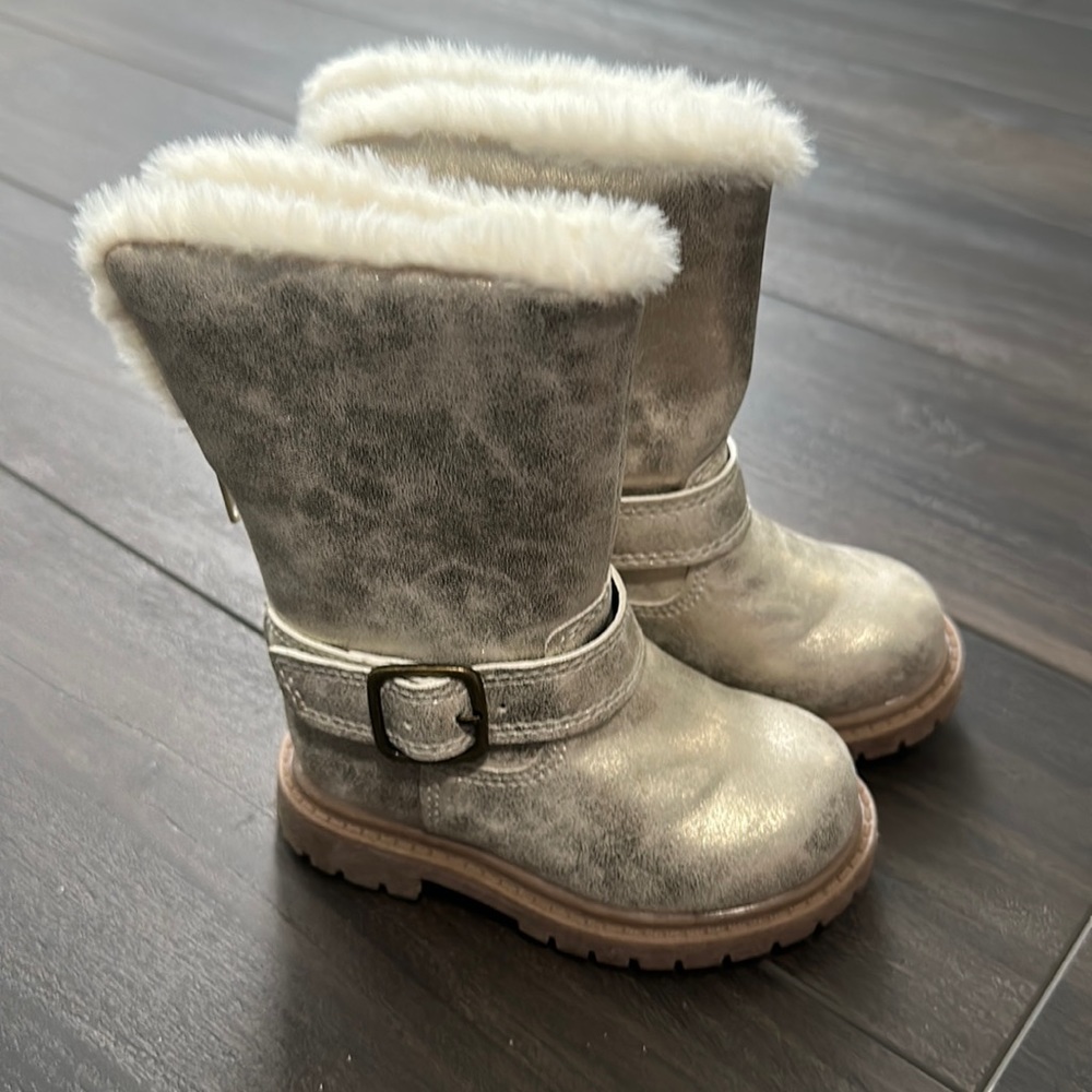 Carter's June Faux Fur Boot Gold - Size 5